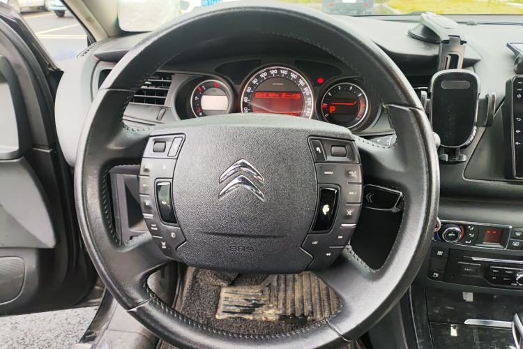 Used Citroen C5 2013 2.0L Automatic Luxury Model Steering Wheel