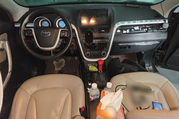 Used Bestune X80 2013 2.0L manual luxury version