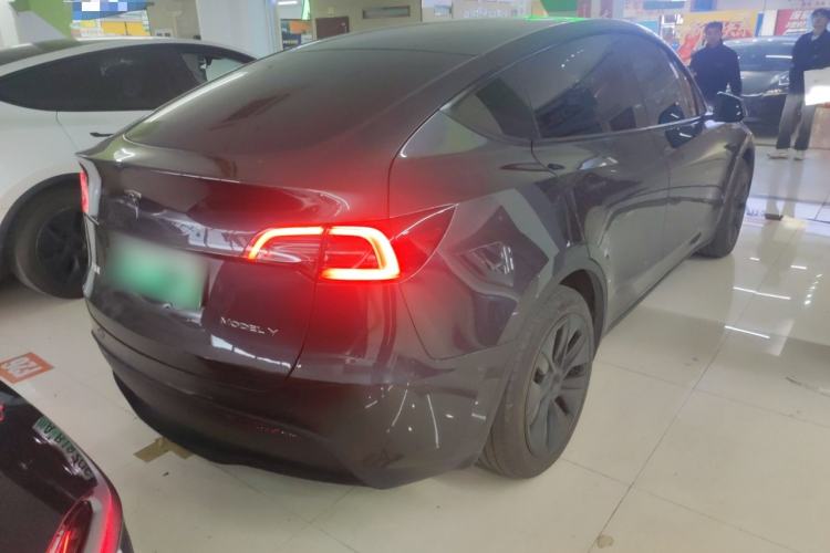 Used Tesla Model Y 2024 Rear-Wheel-Drive Version
