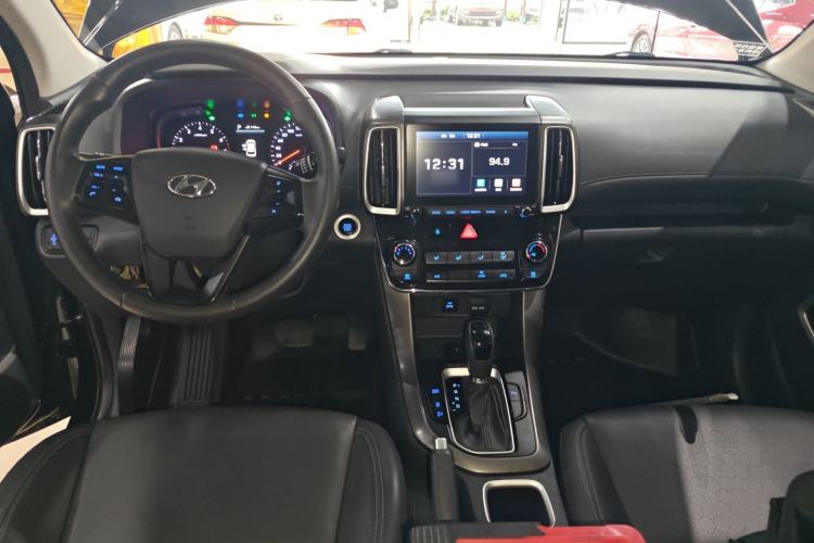 Used Hyundai ix35 2020 2.0L Automatic 2WD Zhiyong·Changxiang Edition Center Console