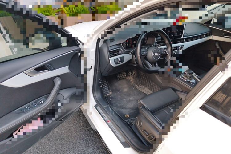 Used Audi A4L 2022 40 TFSI Luxury Dynamic Model
