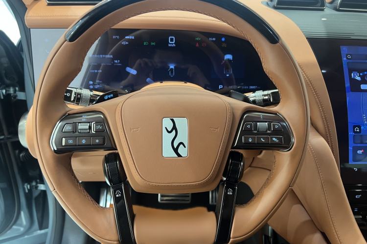 Used Yangwang U8 2023 Luxury Edition
