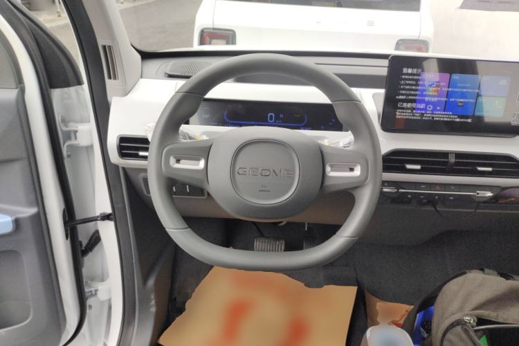 Used Geely Galaxy Panda 2024 Panda Mini 200km Endurance Bear