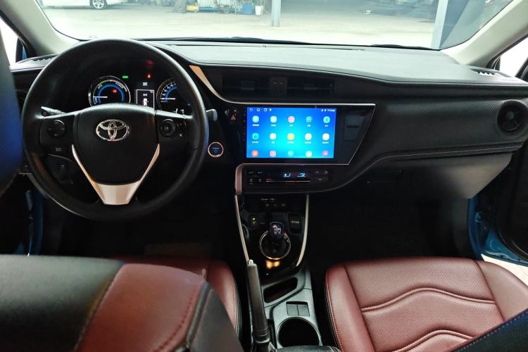 Used Toyota Levin 2017 Revised Dual-Engine 1.8H GS E-CVT Elite Sunroof Version China V Standard Center Console