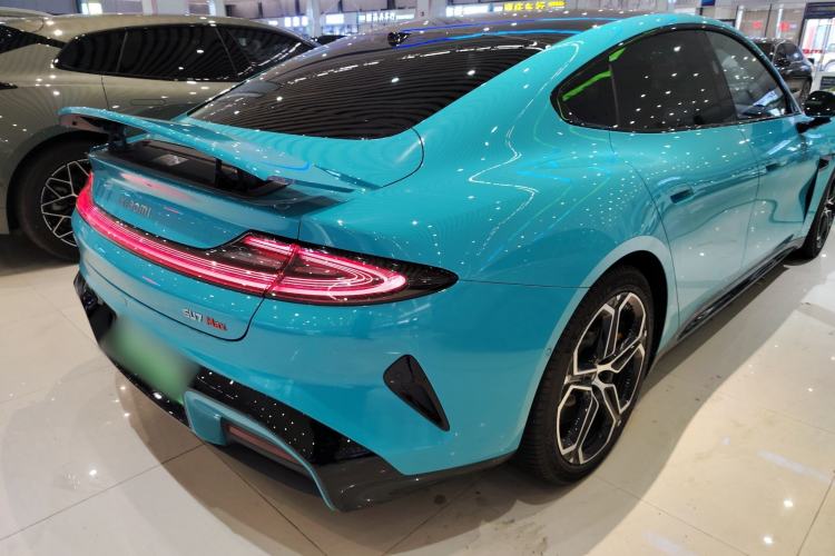 Used Xiaomi Auto SU7 2024 Four-Wheel Drive Ultra-Long Range Advanced Intelligent Driving Max Edition