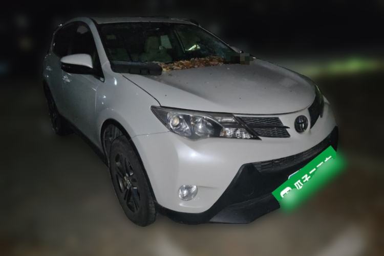 Used Toyota RAV4 2015 2.0L CVT Two-Wheel Drive Fashion Edition