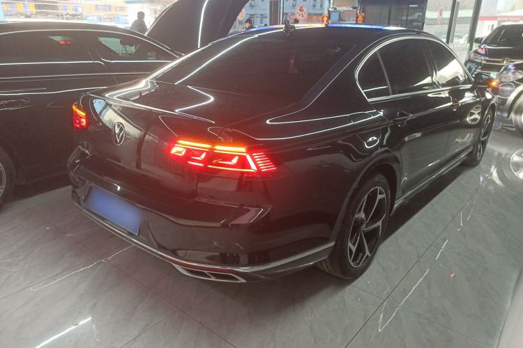 Used Volkswagen Magotan 2023 2 Million Units Limited Edition 330TSI DSG Leading Version