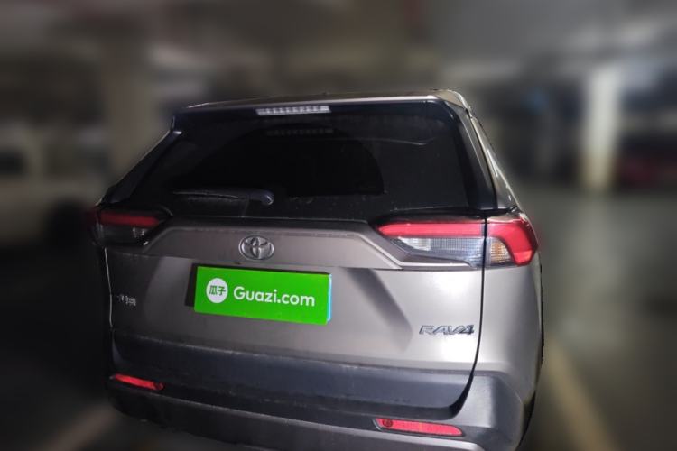 Used Toyota RAV4 2020 2.0L CVT Two-Wheel Drive Fashion Edition Rear