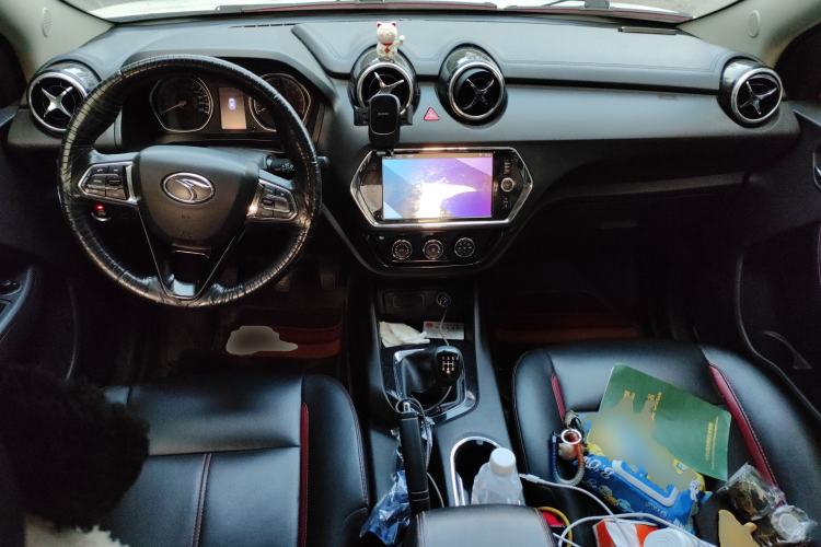 Used Soueast DX3 2016 1.5L Manual Luxury Edition Center Console