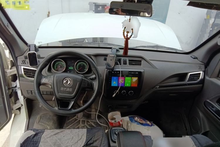 Used Dongfeng Yufeng EM26 2023 High-End Model 41.86 kWh CATL Center Console