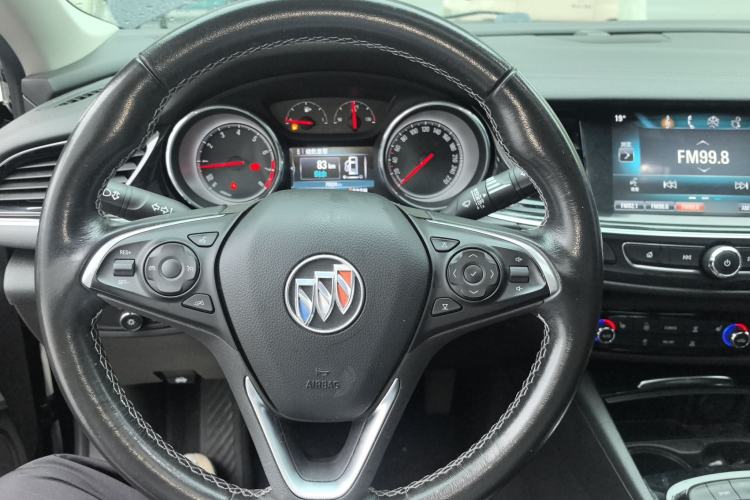 Used Buick Regal 2017 20T Elite Edition Steering Wheel