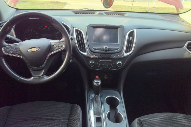 Used Chevrolet Equinox 2018 535T Automatic Chijie Edition Center Console