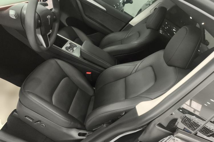 Used Tesla Model Y 2024 Long-Range All-Wheel-Drive Version
