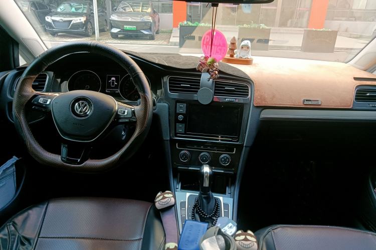 Used Volkswagen Golf 2019 200TSI DSG Comfort Version China VI Standard