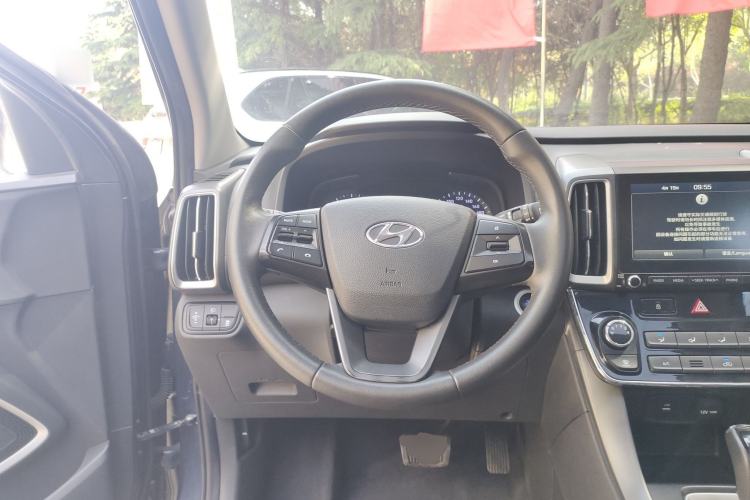 Used Hyundai ix35 2019 2.0L Automatic 2WD Zhiyong·Changxiang Edition China V Standard
