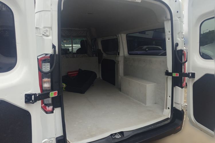 Used Farizon Super VAN 2024 Zhifu Edition Mid-Axle Mid-Roof 68 kWh
