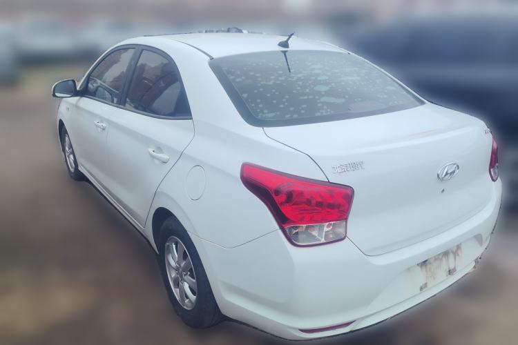 Used Hyundai Verna (older generation) 2017 1.4L Manual Colorful Skyroof Version China V Standard Rear Left 45 Deg