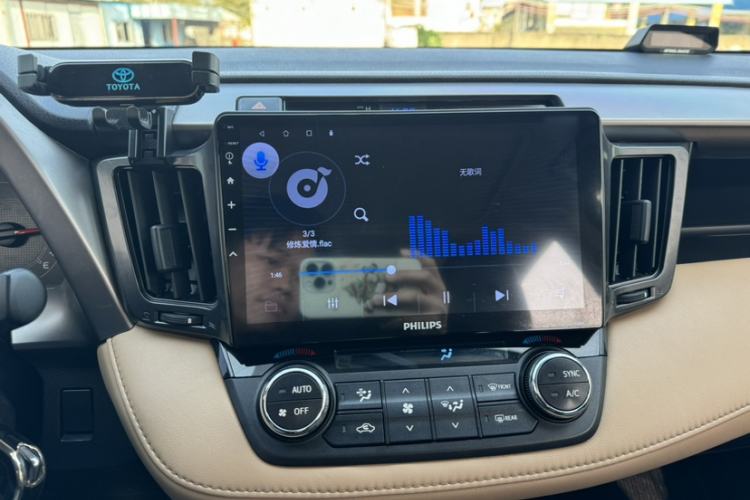 Used Toyota RAV4 2019 2.0L CVT Two-Wheel Drive Pioneer Edition China V Standard
