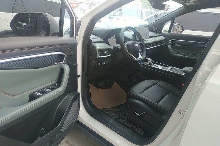 Used Geely Auto Haoyue L 2023 2.0T DCT Prestige Edition
