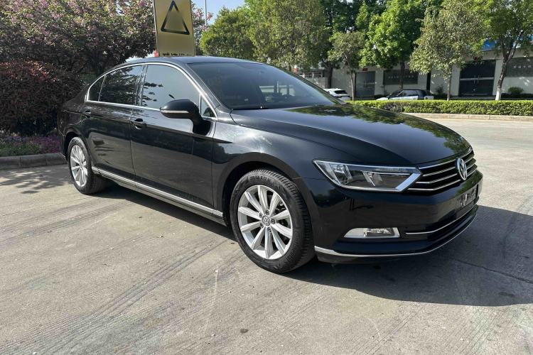 Used Volkswagen Magotan 2017 330TSI DSG Leading Model Exterior 7