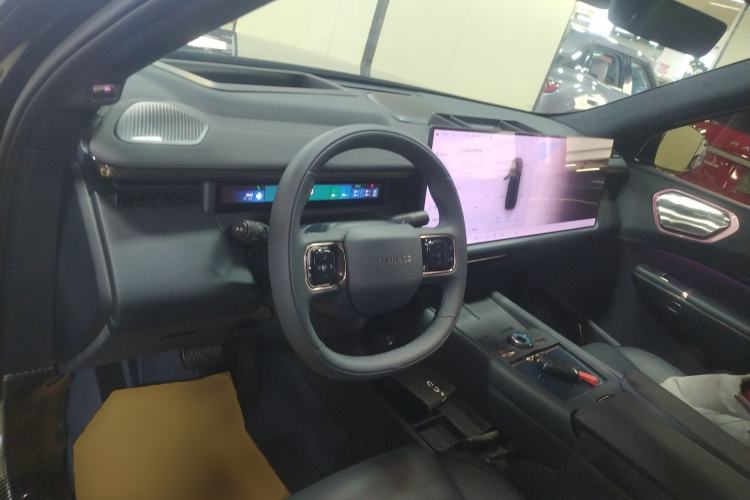 Used Lynk & Co 900 2025 1.5T Ultra
