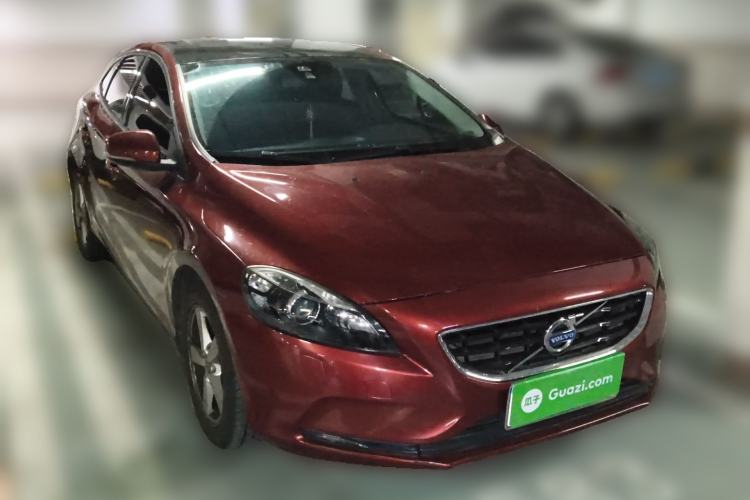 Used Volvo V40 2016 T3 Zhiyi Edition