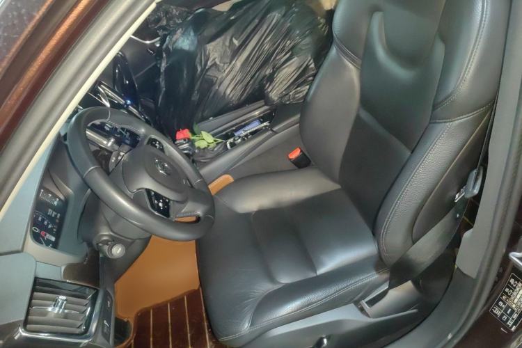 Used Volvo S90 2018 T4 Zhiyuan Edition
