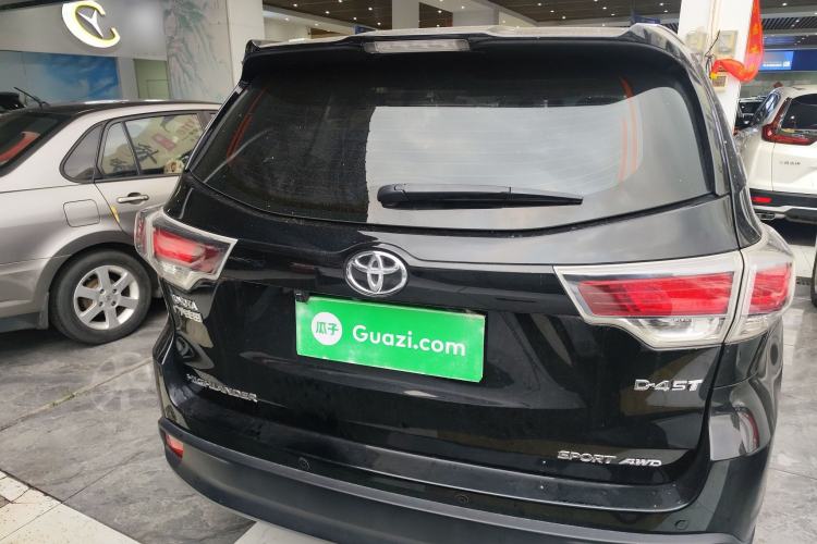 Used Toyota Highlander 2017 2.0T Four-Wheel Drive Luxury Edition 7 Seats Rear