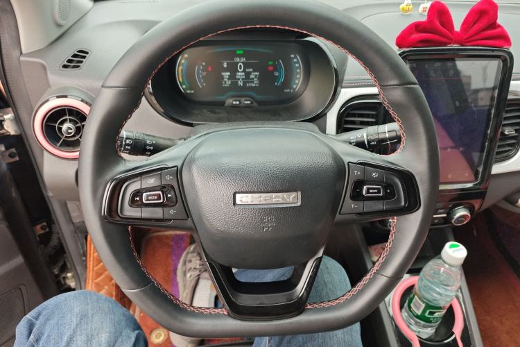 Used Chery QQ Little Ant 2022 Sweet Pink Edition Half-Sugar Version 3-Cell Lithium 30kW 301km Steering Wheel