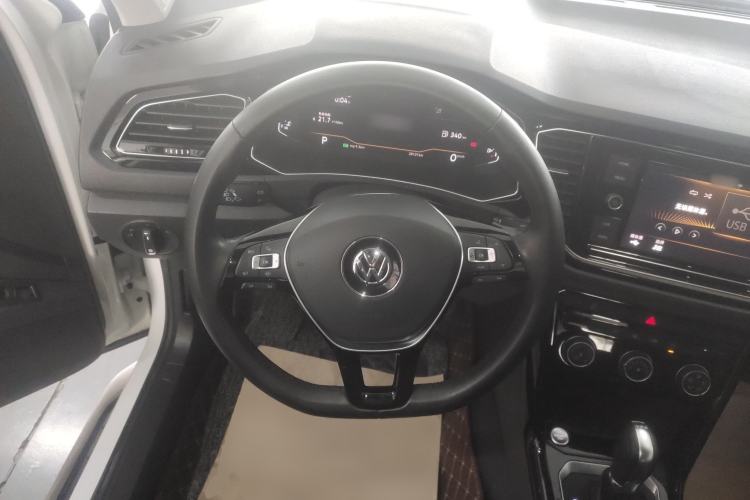 Used Volkswagen T-ROC 2020 280TSI DSG Two-Wheel Drive Comfort Version