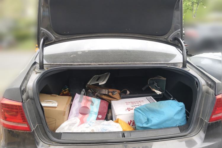 Used Volkswagen Magotan 2012 1.8TSI Prestige Model Trunk