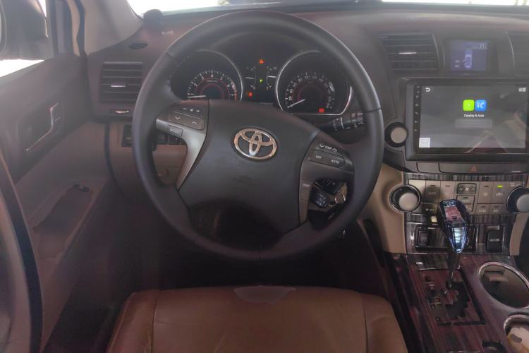 Used Toyota Highlander 2009 2.7L Two-Wheel Drive 7-Seater Luxury Edition Steering Wheel
