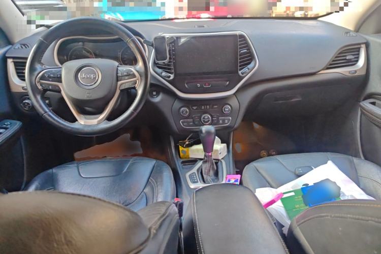 Used Jeep Cherokee 2017 2.4L Leading Edition