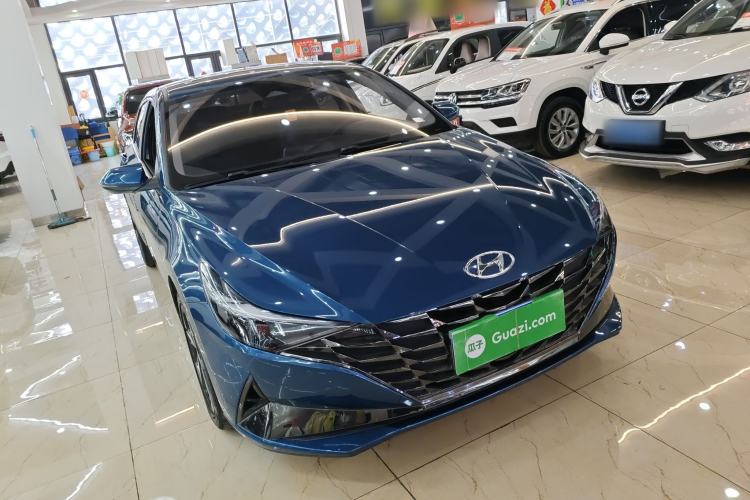 Used Hyundai Elantra 2022 1.5L CVT LUX Prestige Edition
