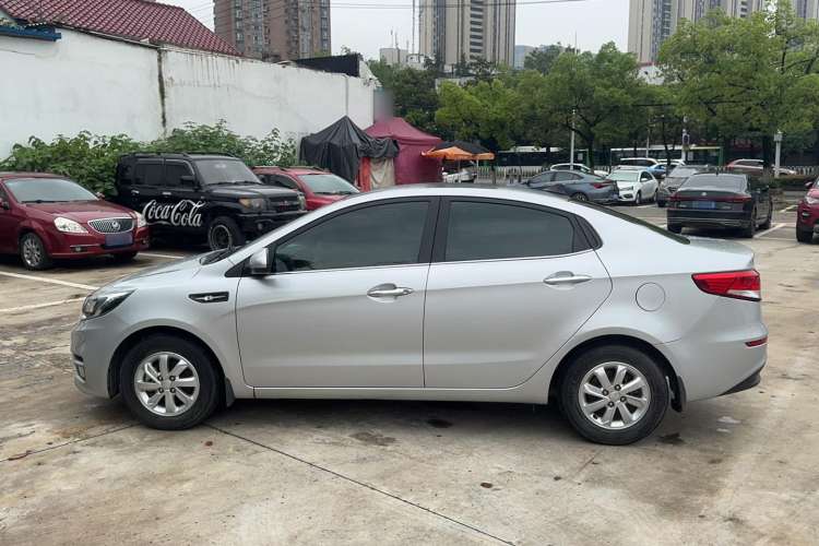 Used Kia K2 2015 Sedan 1.4L MT GLS