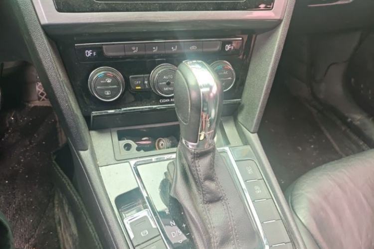 Used Volkswagen Lamando 2017 280TSI DSG Comfort Edition Interior 2