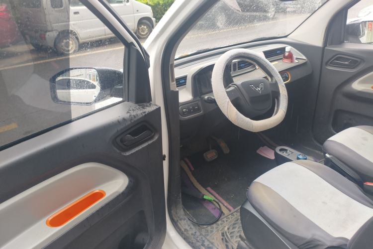 Used Wuling Hongguang MINIEV 2020 Freedom Version Lithium Iron Phosphate Driver Seat