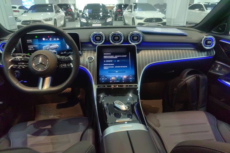 Used Mercedes-Benz C-Class 2024 Facelifted C-Class 260 L Night Edition Sports Version Center Console