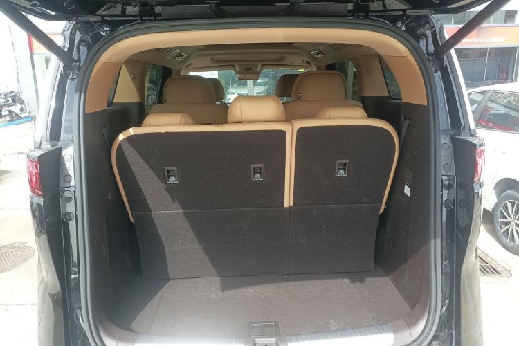 Used Denza D9 2025 DM-i Smart Drive 1020 Four-Wheel Drive Deluxe Model
