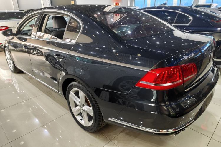 Used Volkswagen Magotan 2016 2.0 TSI Luxury Comfort Version Exterior 3