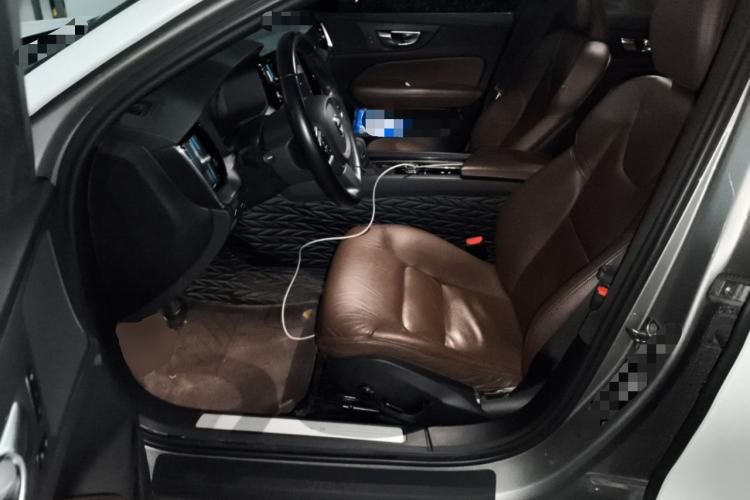 Used Volvo S60 2021 T4 Zhiyi Luxury Edition