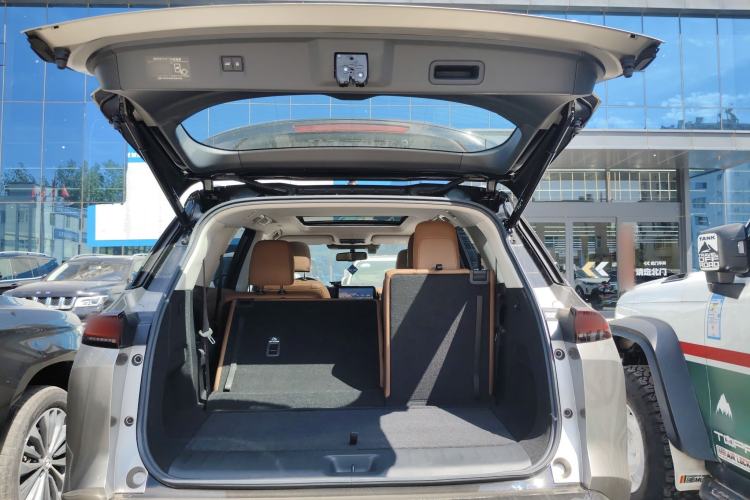 Used Nissan Pathfinder 2024 380 VC-TURBO Four-Wheel Drive Intelligent Driving Version 6 Seats Trunk