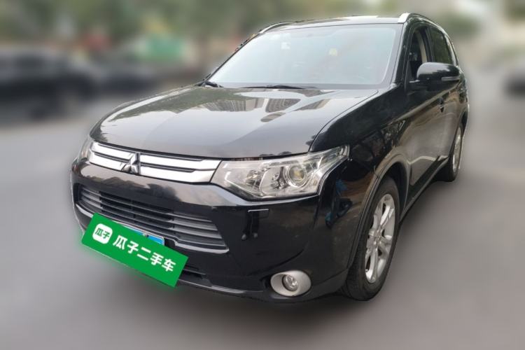 Used Mitsubishi Outlander 2014 2.4L 4x4 Deluxe Value Edition 5 Seats