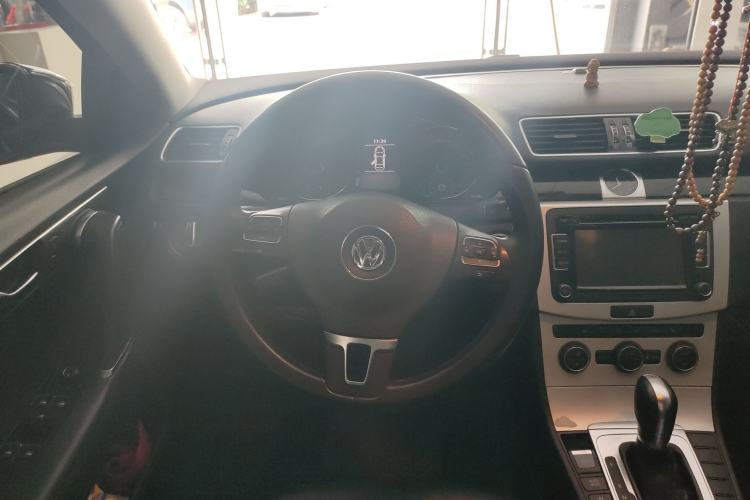 Used Volkswagen Magotan 2016 1.8TSI Luxury Comfort Model