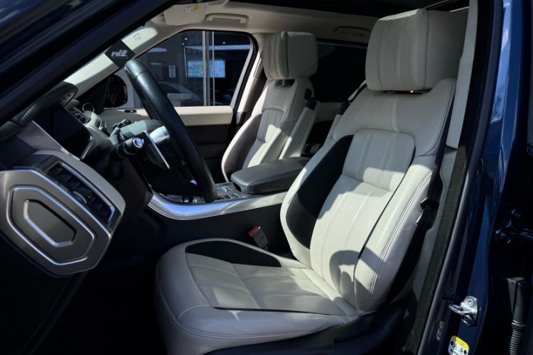 Used Land Rover Range Rover Sport 2022 3.0 L6 Ink Blue Glitter Edition
