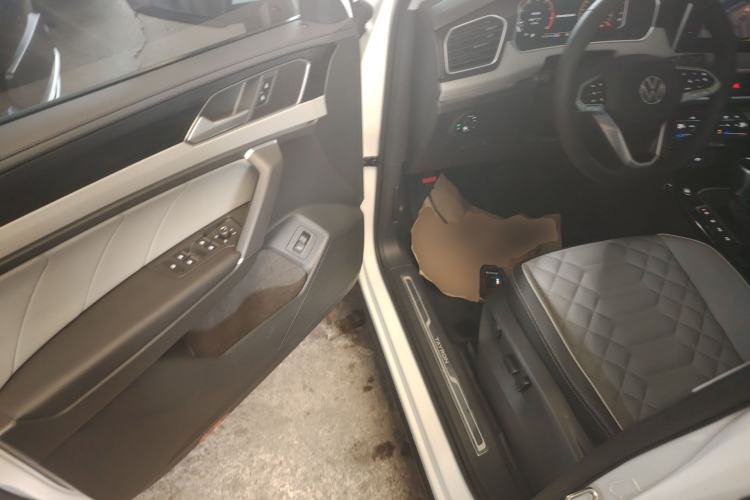 Used Volkswagen Tayron 2024 330TSI Two-Wheel Drive Luxury Plus Advanced Version
