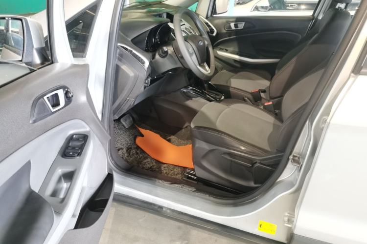 Used Ford EcoSport 2013 1.5L Automatic Fashion Model Driver Seat