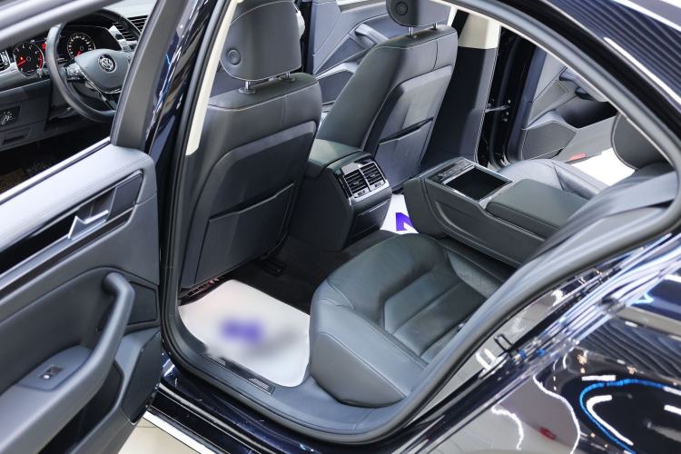 Used Volkswagen Phideon 2019 380TSI Two-Wheel Drive Business Edition China VI Standard