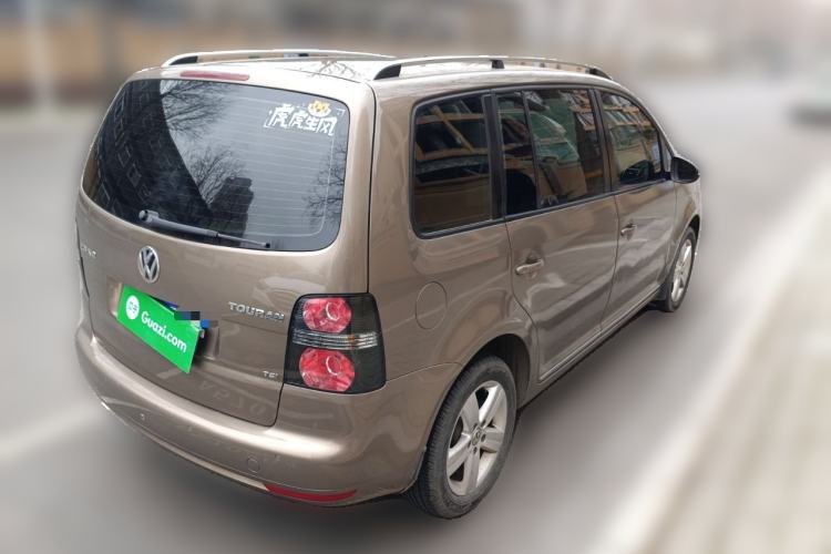 Used Volkswagen Touran 2015 1.4T DSG Comfort Edition 5 Seats