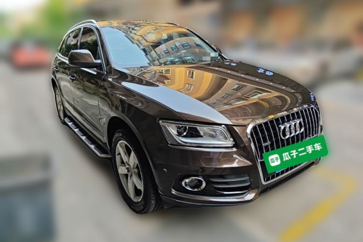 Used Audi Q5 2013 40 TFSI Comfort Edition Front Right 45 Deg